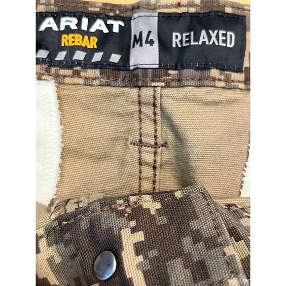 NWOT Ariat Men's Size 42 Camo Rebar M4 Relaxed Fit Straight Cargo Denim Shorts - Picture 2 of 12